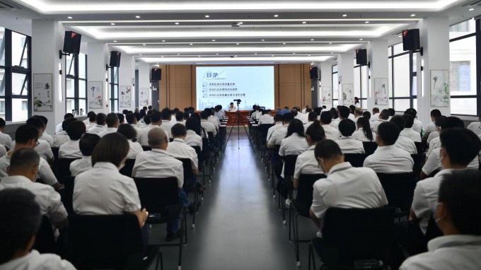 轉(zhuǎn)觀念 聚合力 重實(shí)干 向未來：集團(tuán)公司黨委副書記、總經(jīng)理馬明在省建筑設(shè)計(jì)院作專題講座